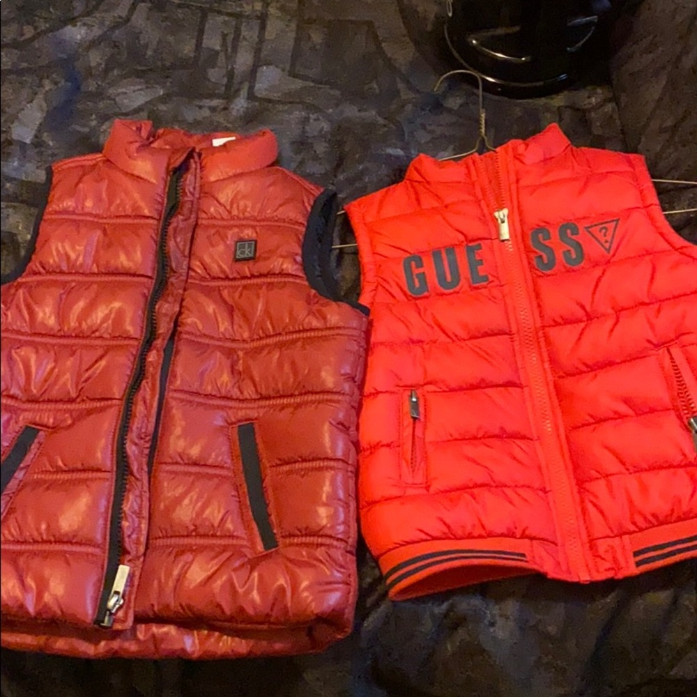 Two Puffer Vest for Boys Size 3T Calvin and Guess